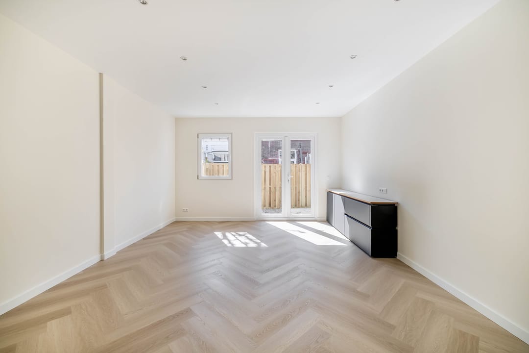 Turn-key fully renovated corner house with energy label A in Zaandam center — 16
