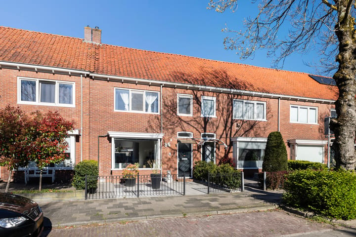 Tussenwoning te koop: Pasteurweg 39, Leeuwarden