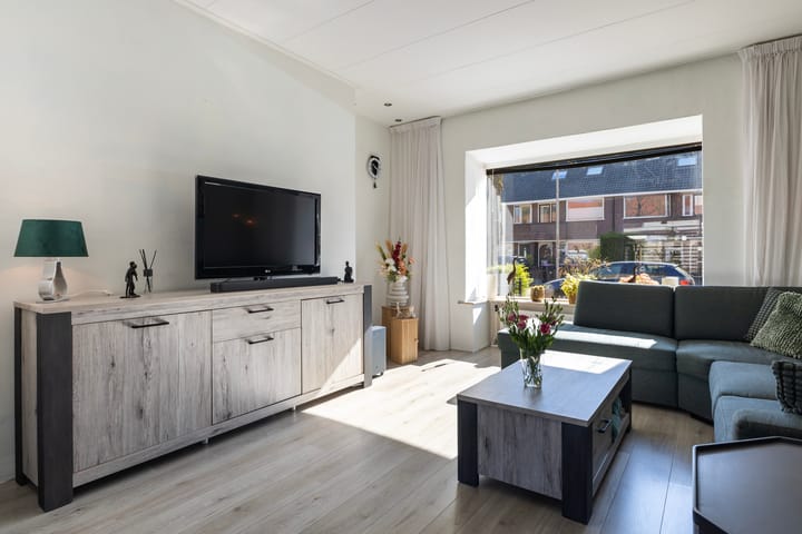 Tussenwoning te koop: Pasteurweg 39, Leeuwarden