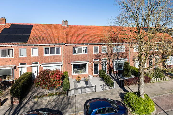 Tussenwoning te koop: Pasteurweg 39, Leeuwarden