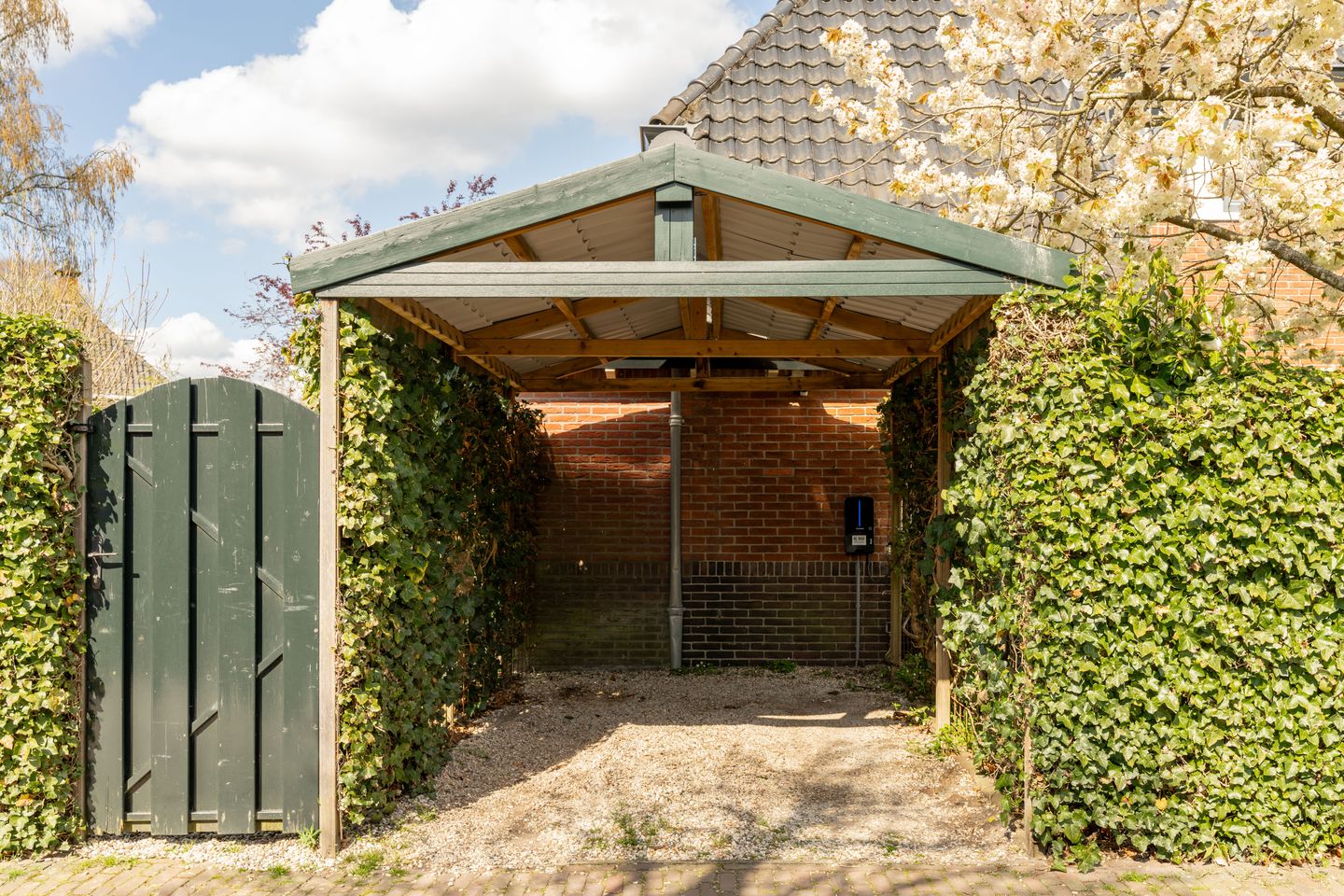 Charming semi-detached home in the heart of Laren with sunny garden and spacious interior — 34
