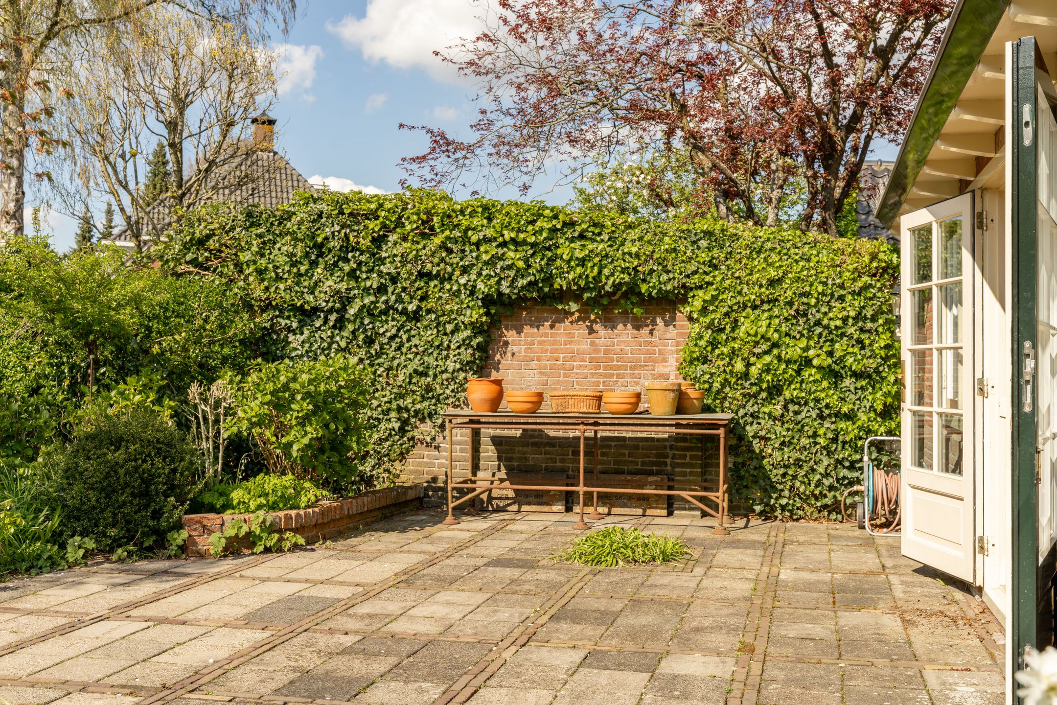 Charming semi-detached home in the heart of Laren with sunny garden and spacious interior — 27