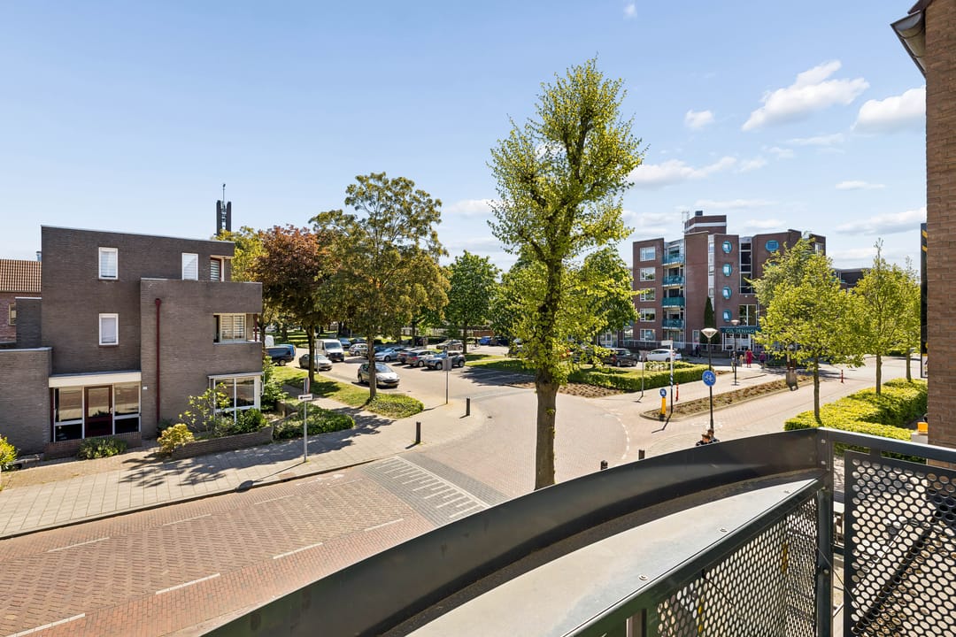 Photo 28 of Mgr. Bosstraat 33