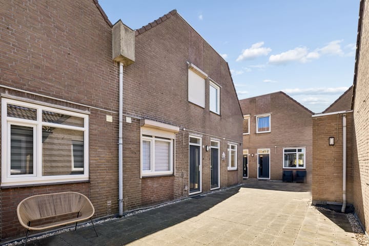 Photo 3 of Mgr. Bosstraat 33