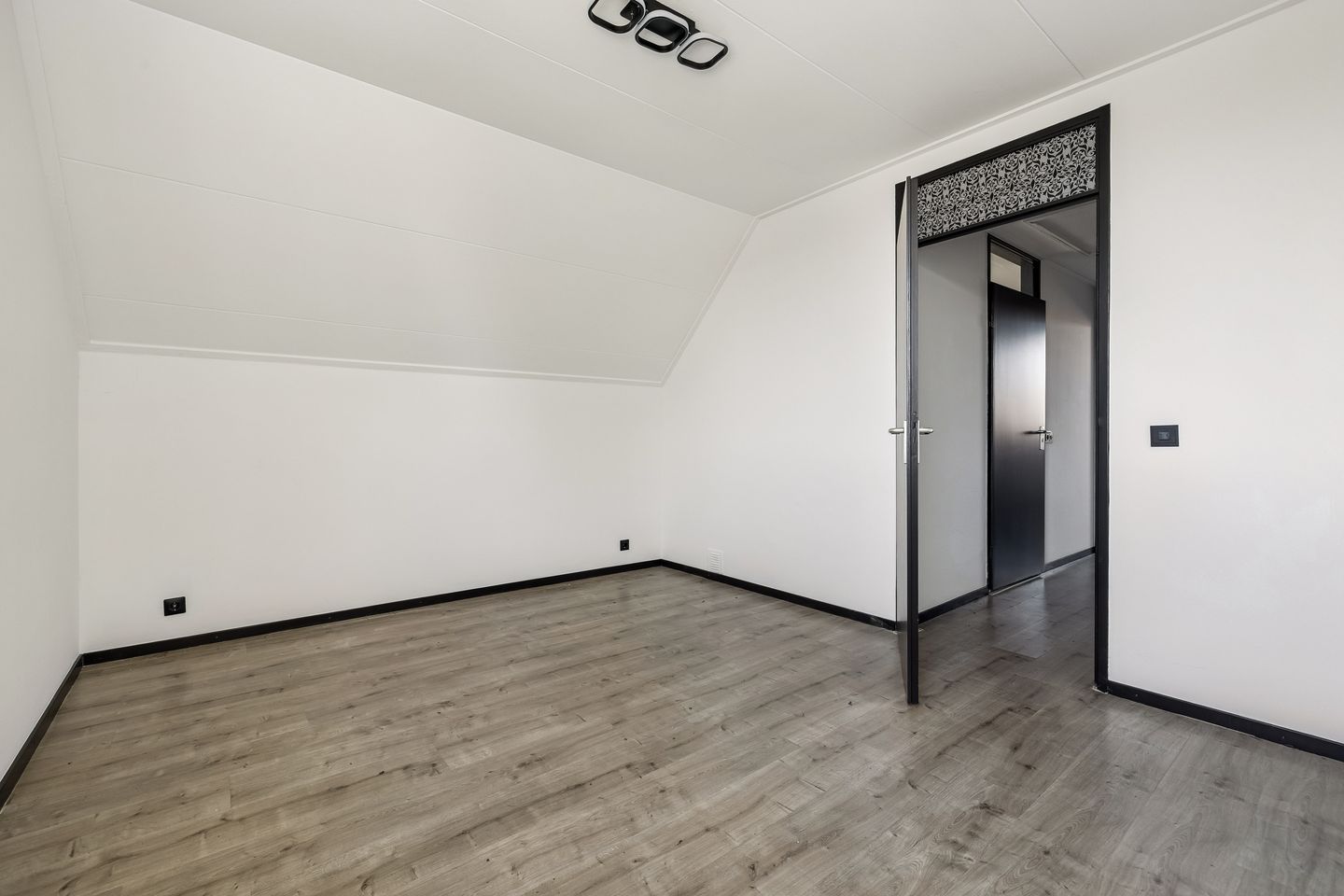 Photo 20 of Mgr. Bosstraat 33