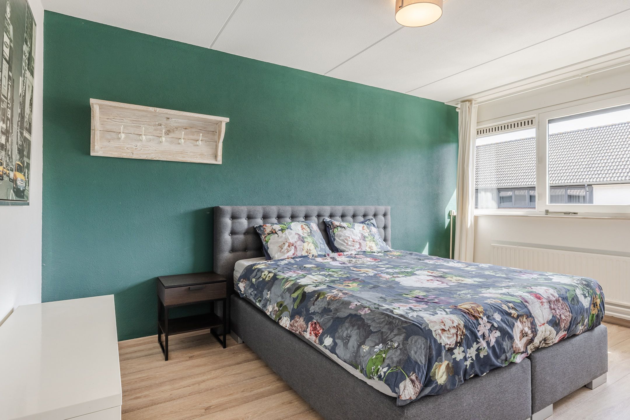 Modernised end house with 4 bedrooms, A+ energy label and sunny garden in family-friendly Reeshof — 12