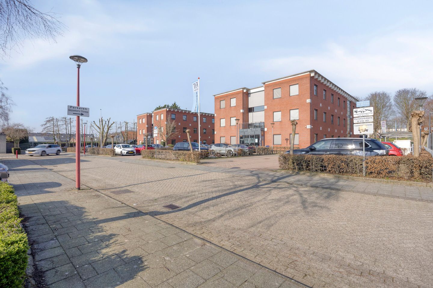 View photo 2 of de Vriesstraat 16