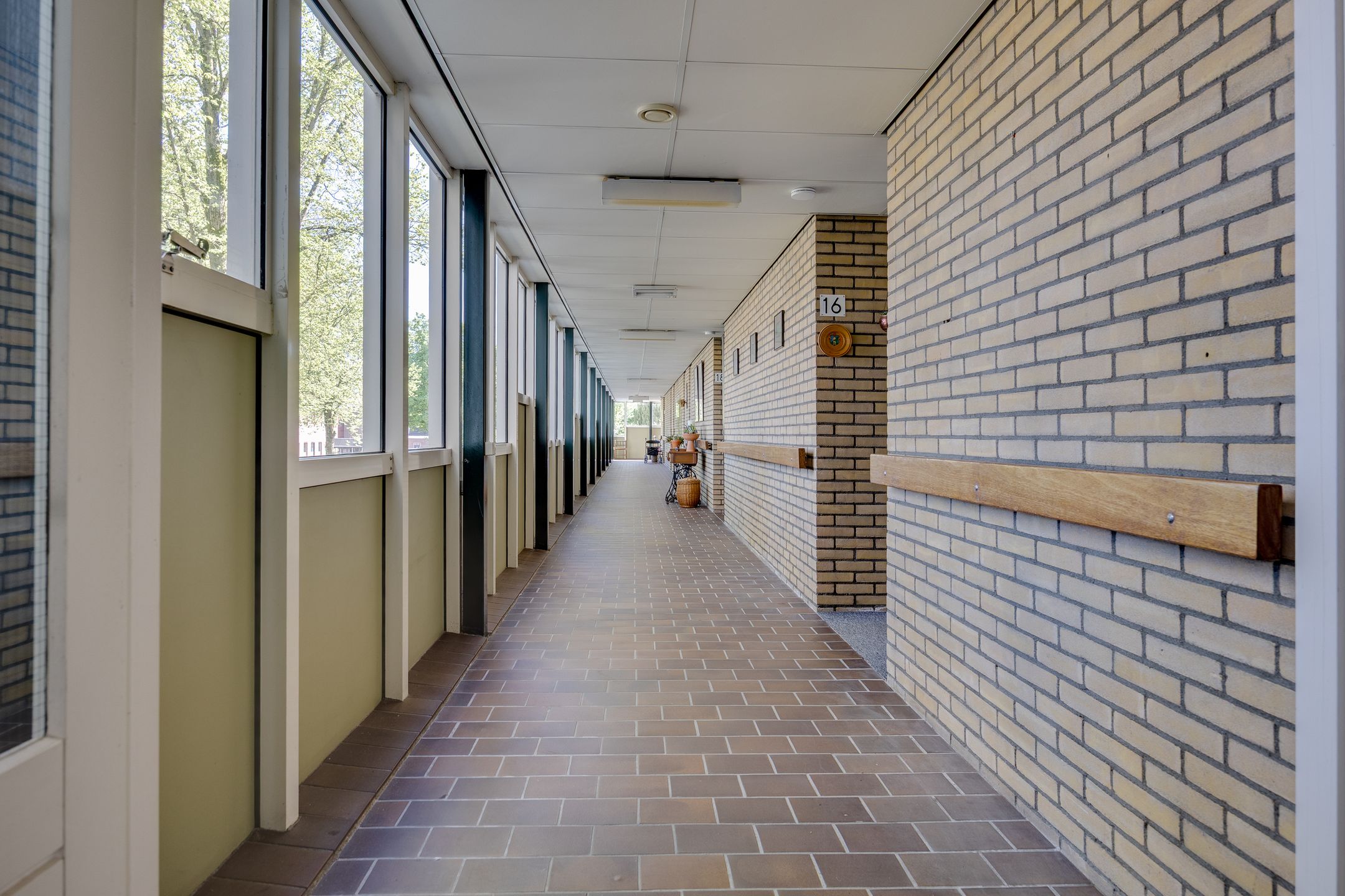 Photo 24 of Egger 16