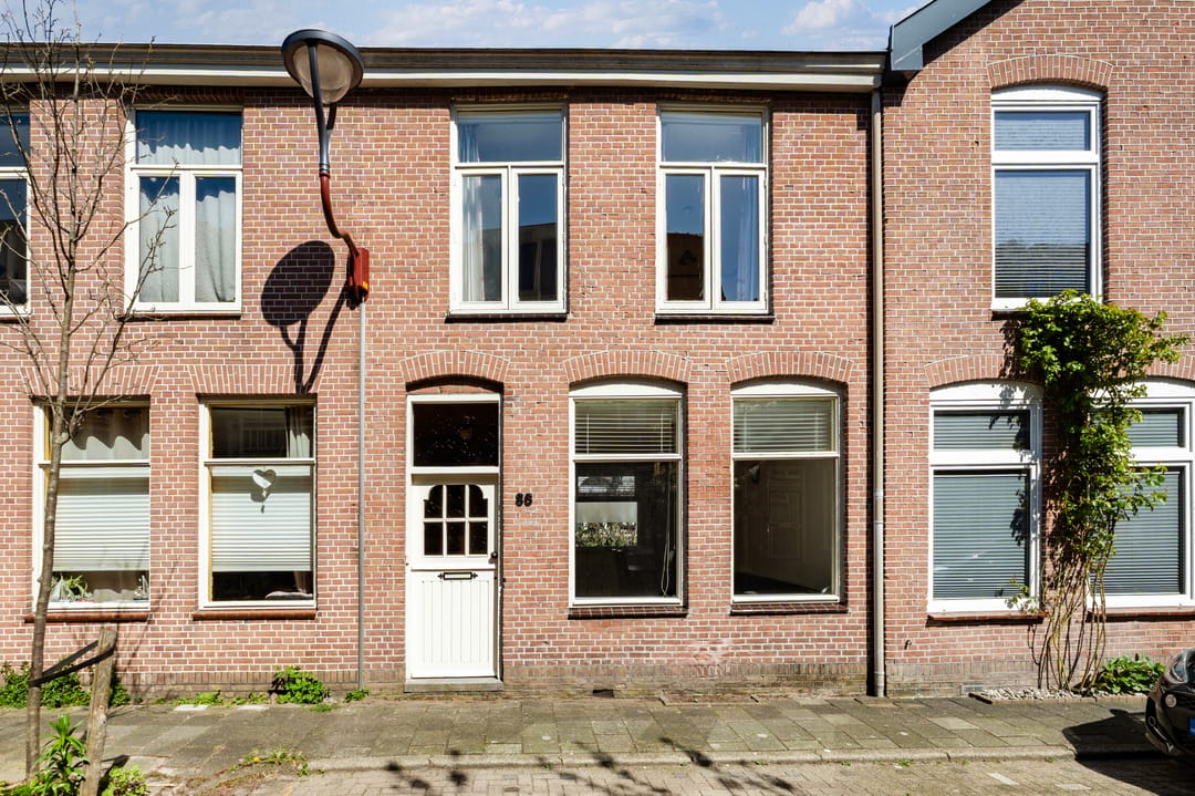 Photo 2 of Stuartstraat 86
