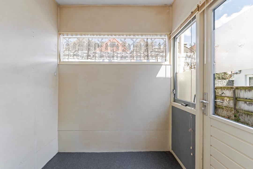 Photo 11 of Stuartstraat 86