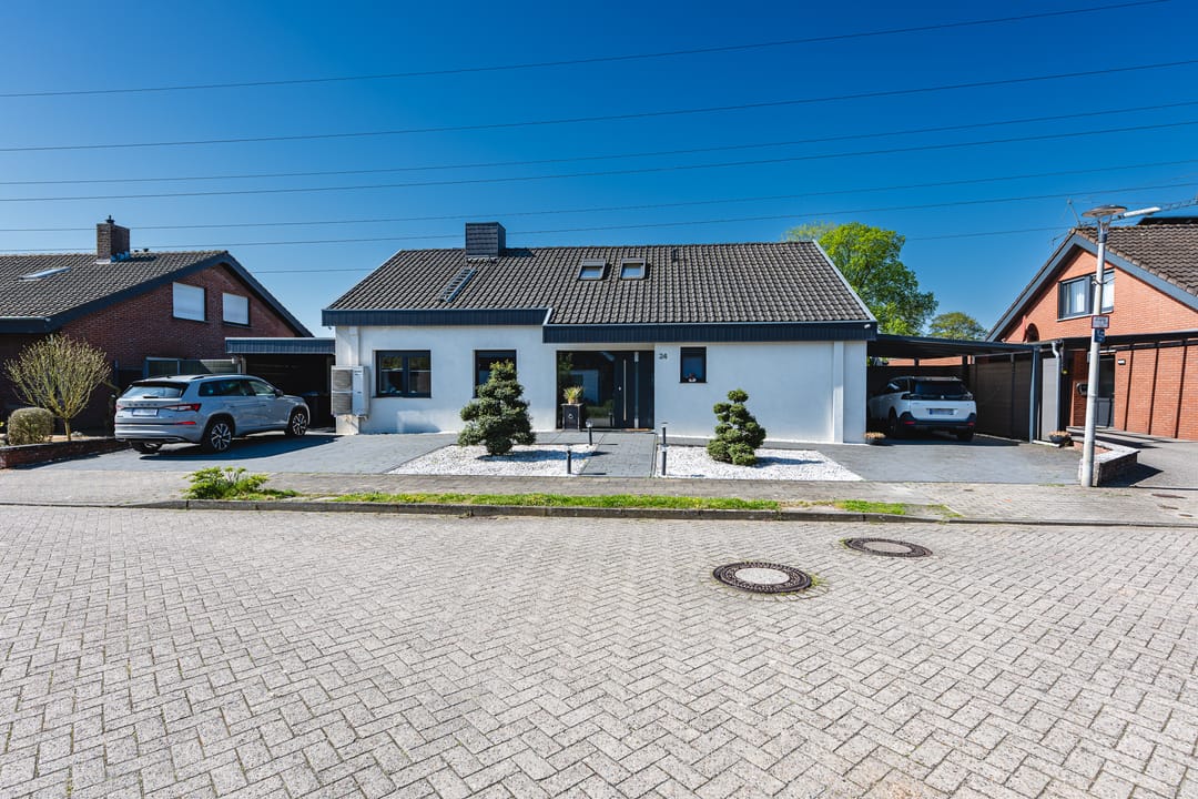Photo 1 of Karinstraße 24