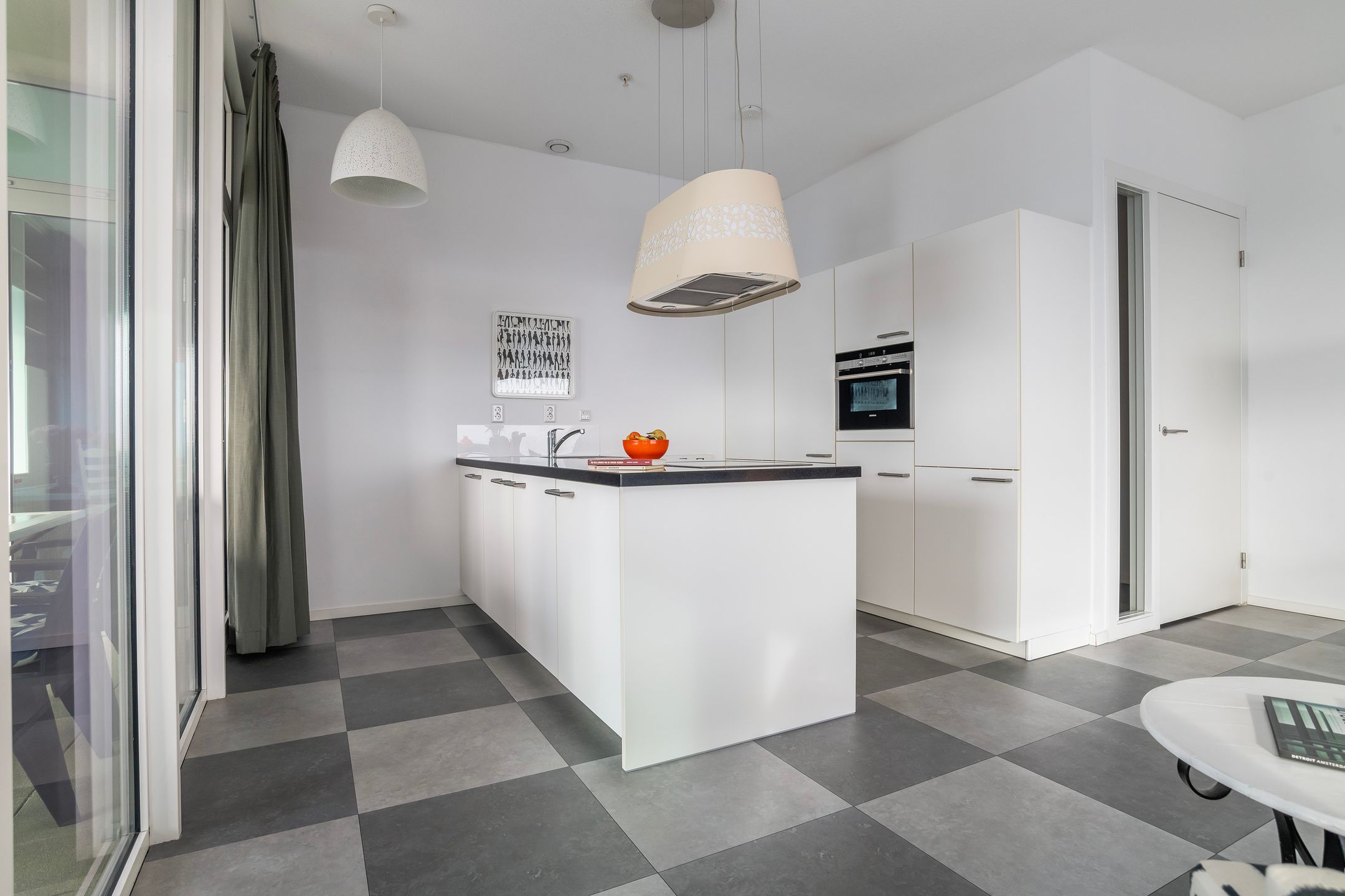 Luxury Apartment with Panoramic Views on the 23rd Floor in New Orleans Tower — 12