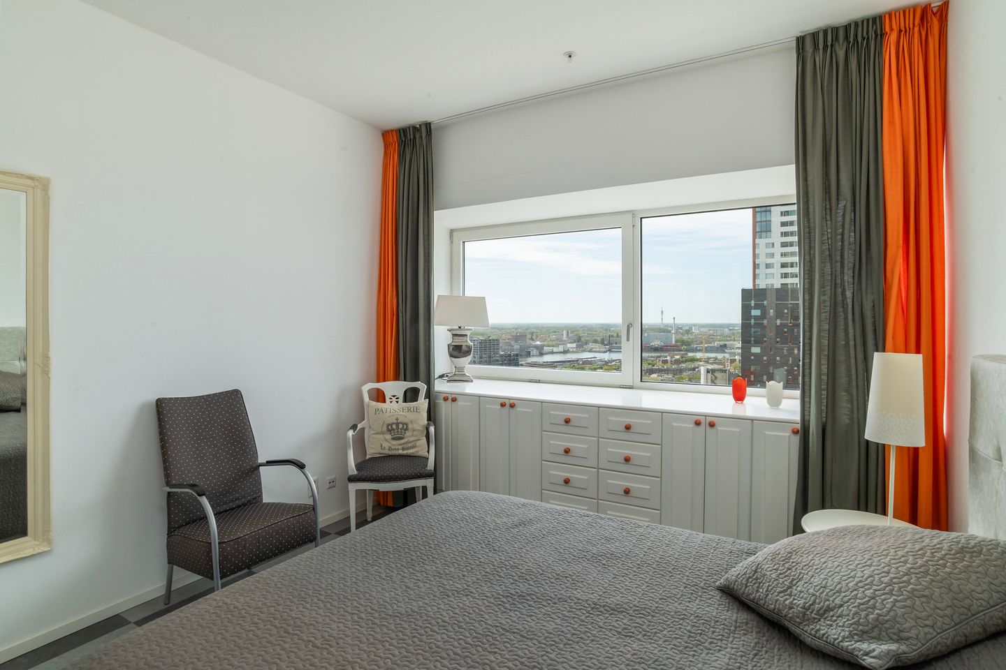 Luxury Apartment with Panoramic Views on the 23rd Floor in New Orleans Tower — 14