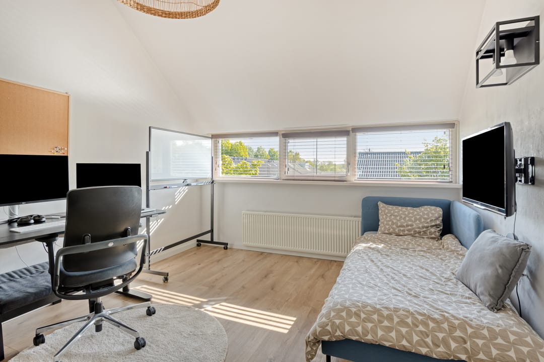 Spacious Family Home with Five Bedrooms and Energy Label A — 28