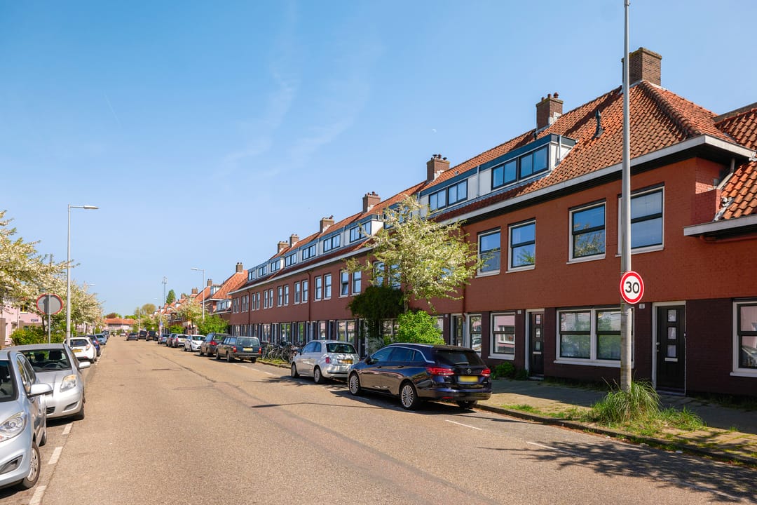 Photo 32 of Sneeuwbalstraat 10