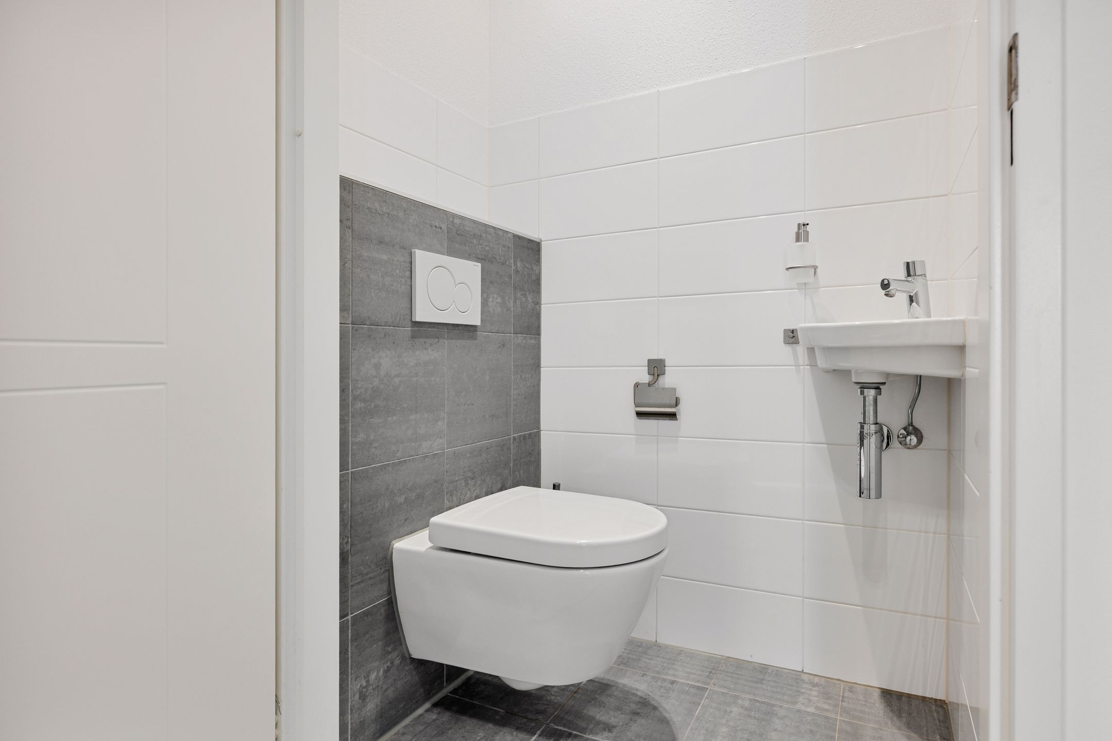 Modern apartment with water views in Utrecht Pijlsweerd-Zuid — 24