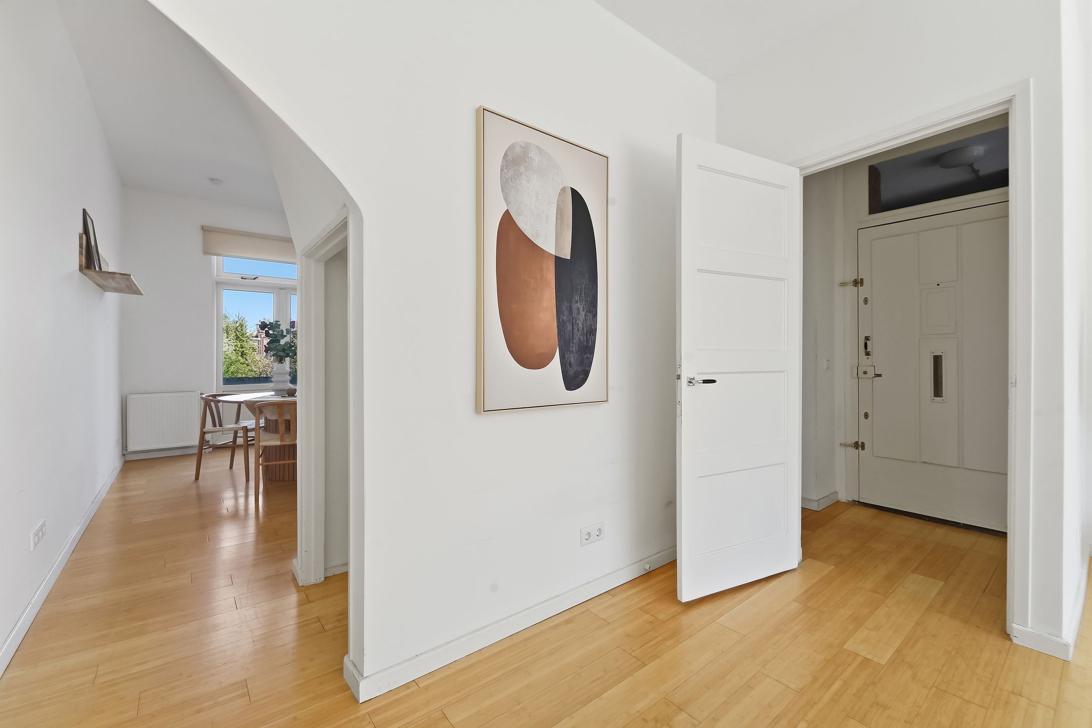 Spacious Double Upper-Floor Apartment with Bay Windows in Popular Vruchtenbuurt — 12