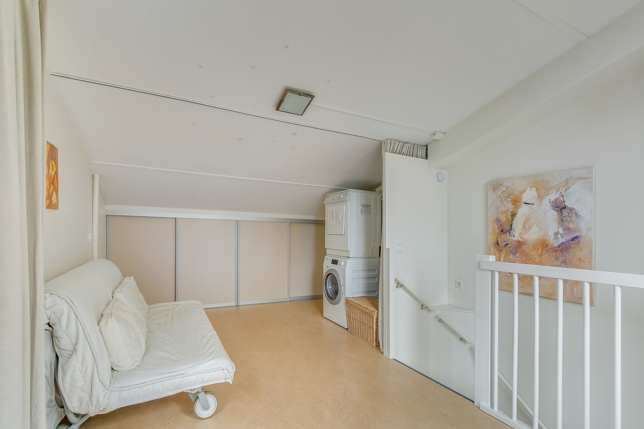 Ruime gezinswoning met 23 meter diepe tuin, garage en dakterras in Zielhorst — 30
