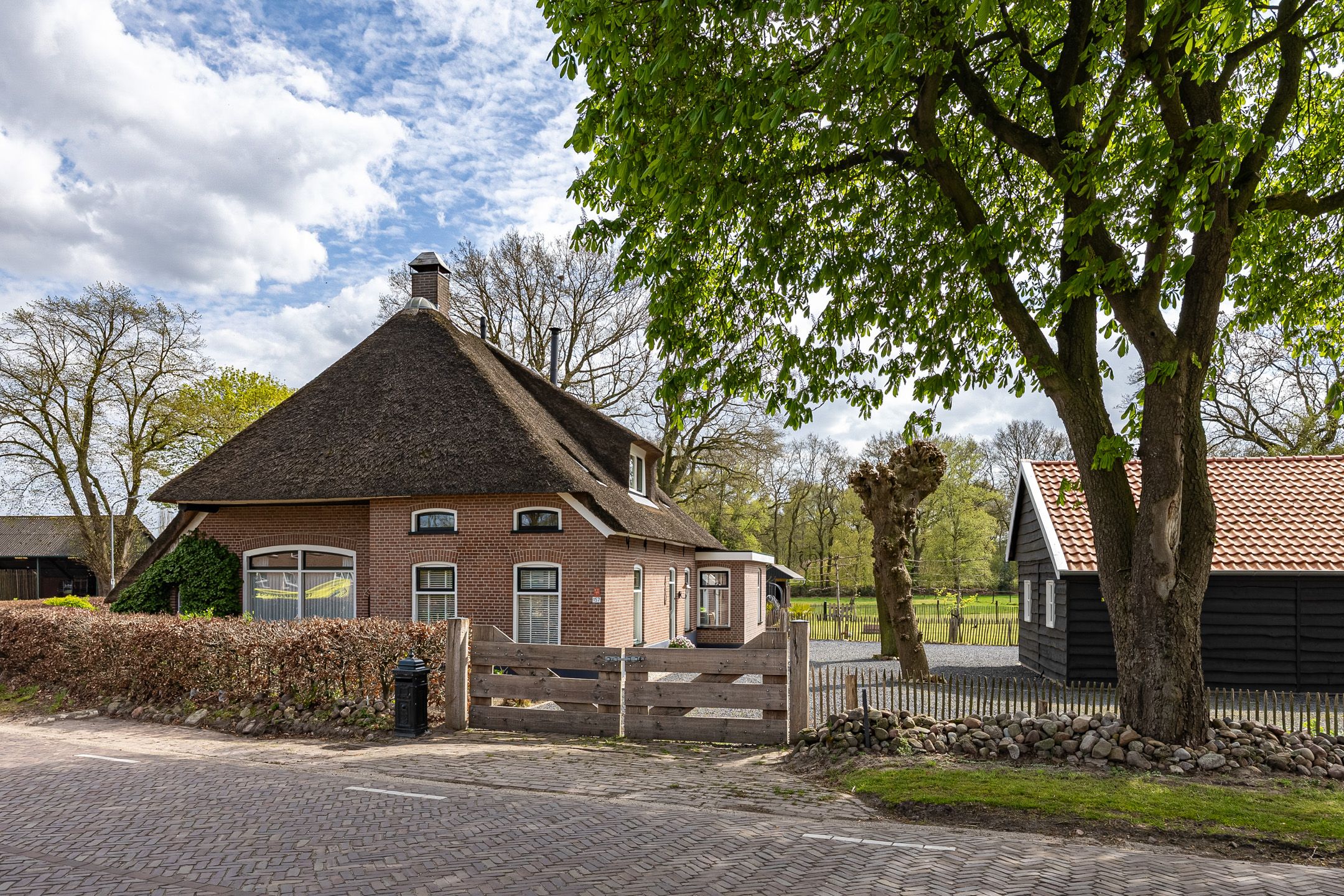 Emmerhoutstraat 157 
