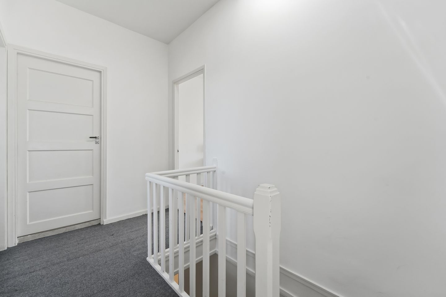 Spacious Double Upper-Floor Apartment with Bay Windows in Popular Vruchtenbuurt — 19