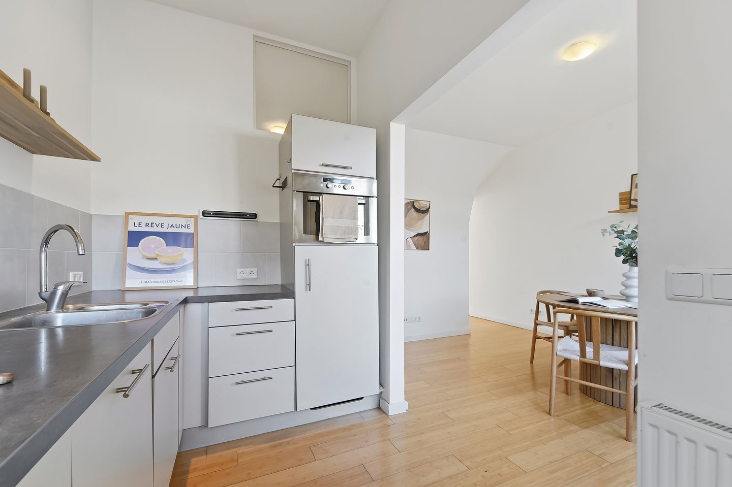Spacious Double Upper-Floor Apartment with Bay Windows in Popular Vruchtenbuurt — 14