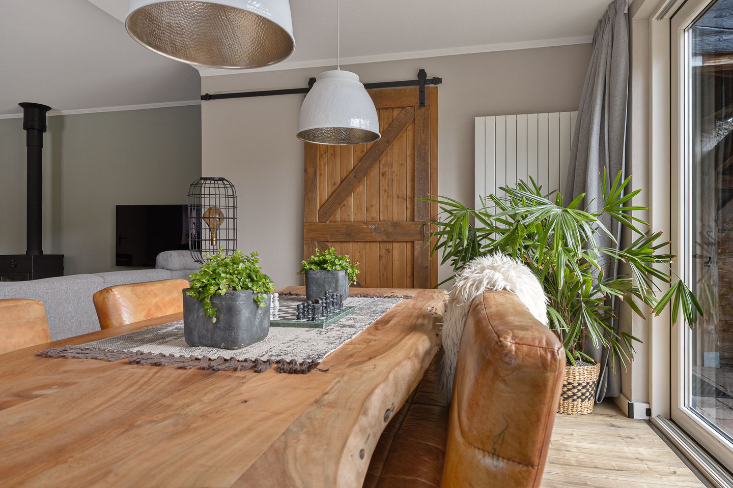 Photo 10 of Emmerhoutstraat 157