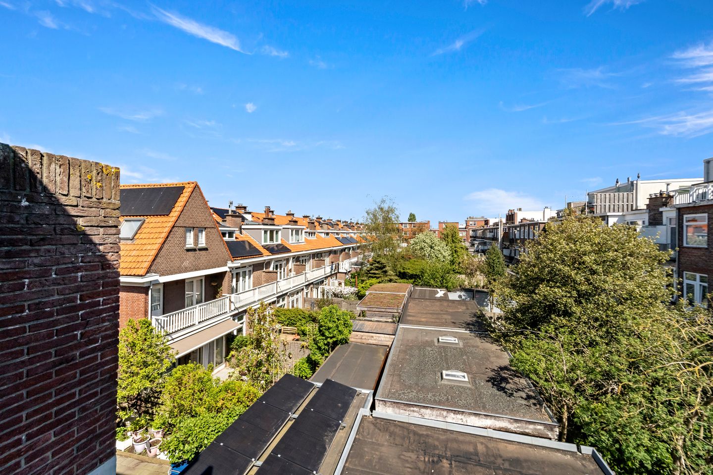 Spacious Double Upper-Floor Apartment with Bay Windows in Popular Vruchtenbuurt — 29