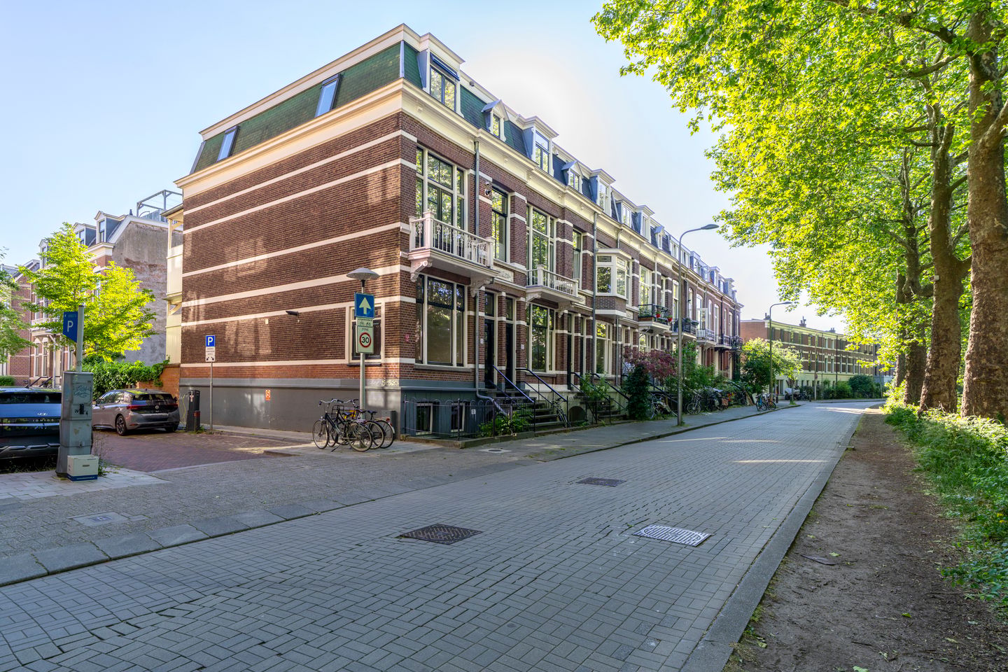 Photo 50 of Alexander Numankade 73-BS