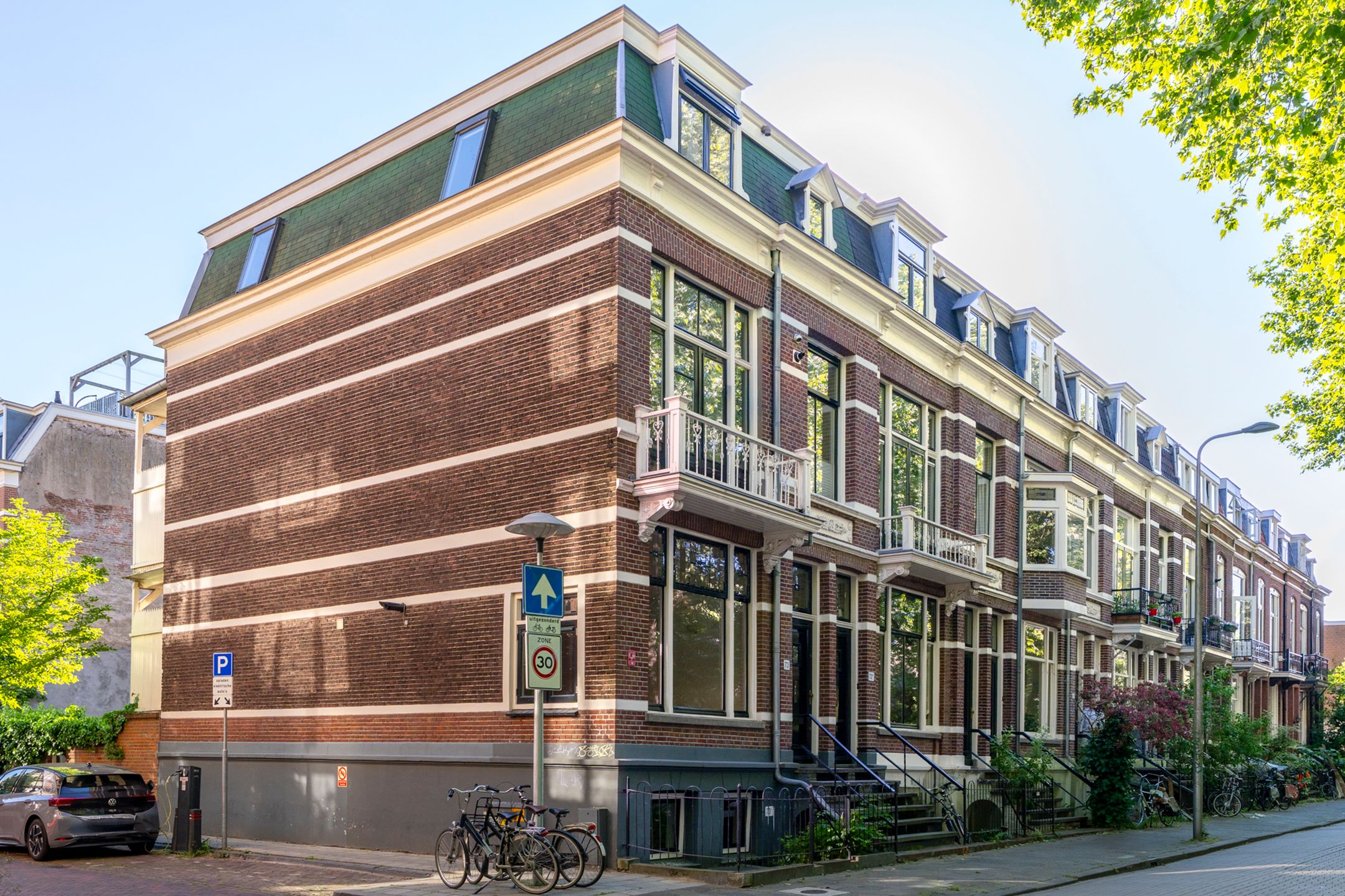 Photo 51 of Alexander Numankade 73-BS