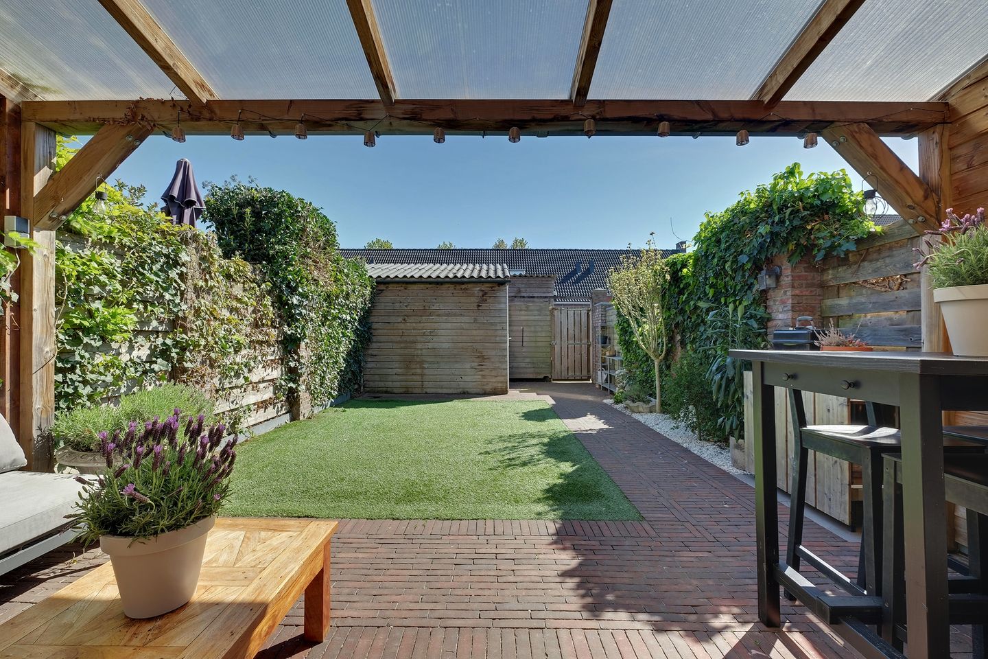 Ideal Family Home with 4 Bedrooms and Sunny South-Facing Garden — 29