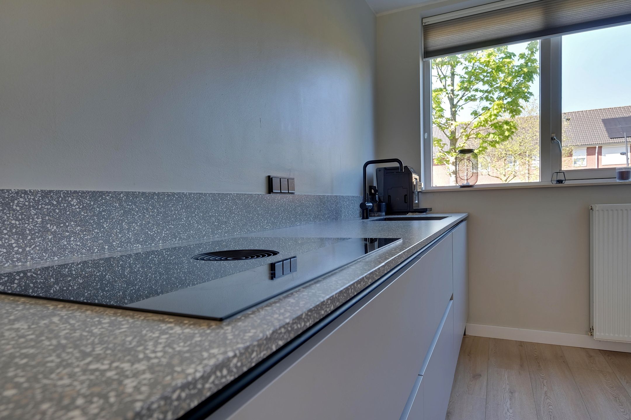Ideal Family Home with 4 Bedrooms and Sunny South-Facing Garden — 12