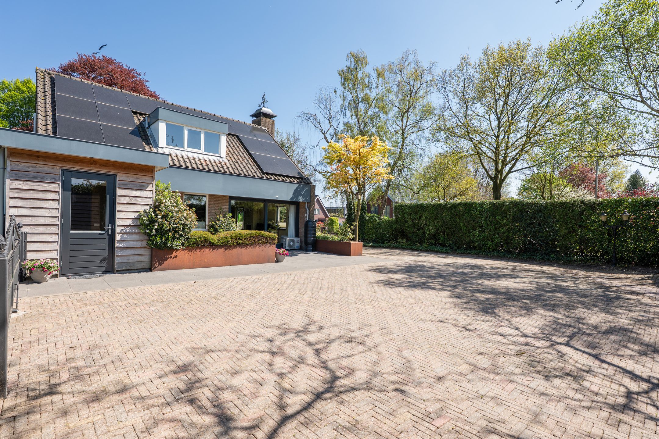 Photo 51 of Stationsweg Oost 235