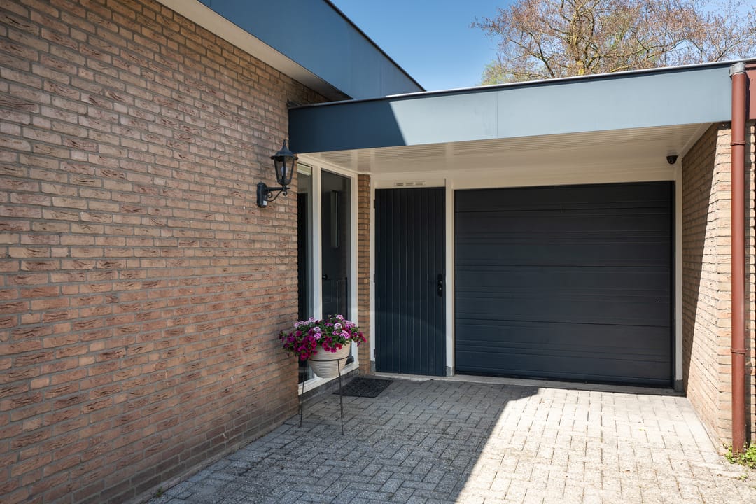 Photo 8 of Stationsweg Oost 235