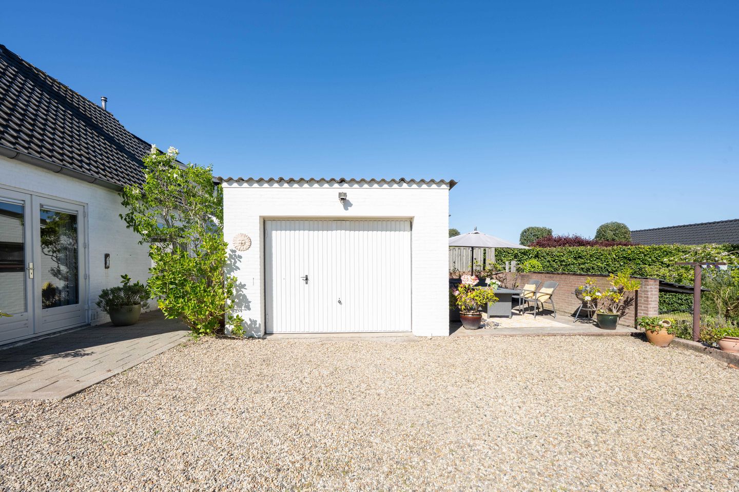 Charming detached home with near park-like garden near the Waal river in Dreumel — 49