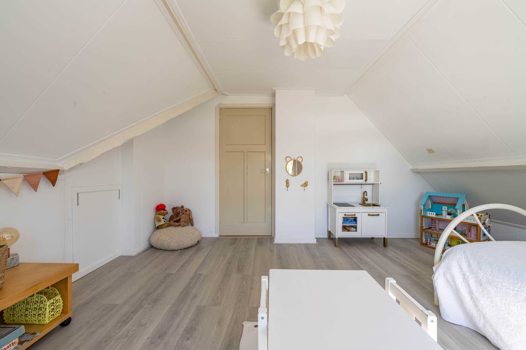 Charming detached home with near park-like garden near the Waal river in Dreumel — 46