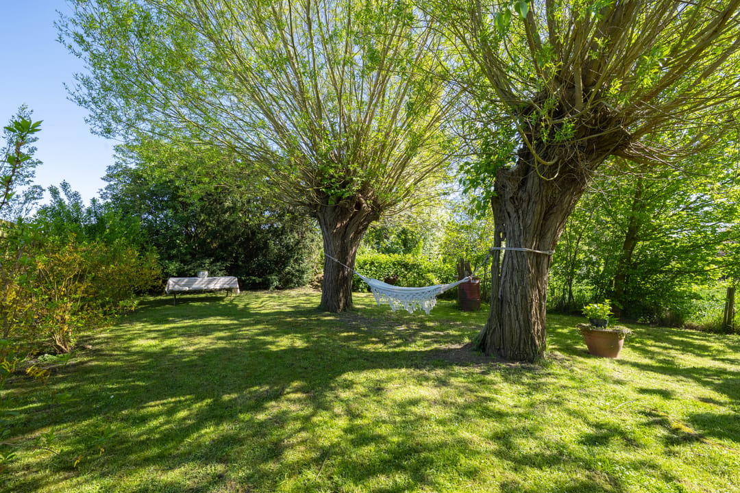 Charming detached home with near park-like garden near the Waal river in Dreumel — 61