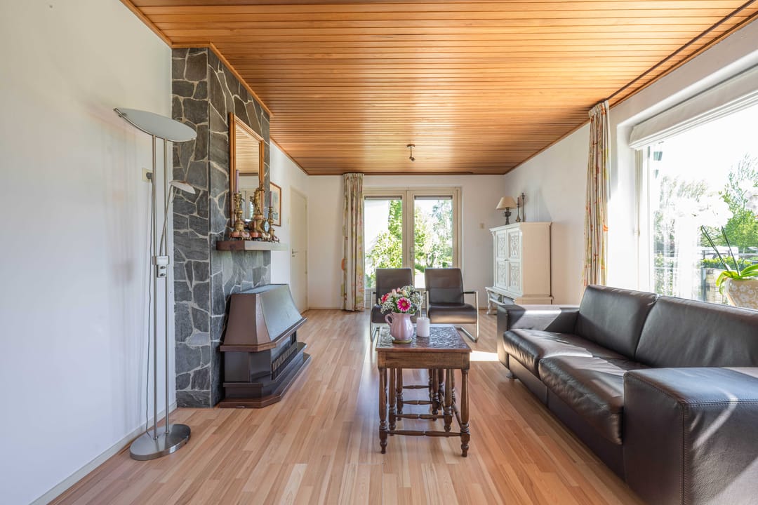 Charming detached home with near park-like garden near the Waal river in Dreumel — 31