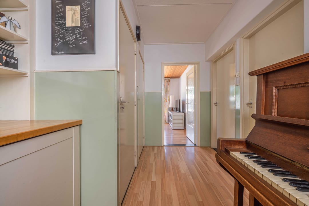 Charming detached home with near park-like garden near the Waal river in Dreumel — 28