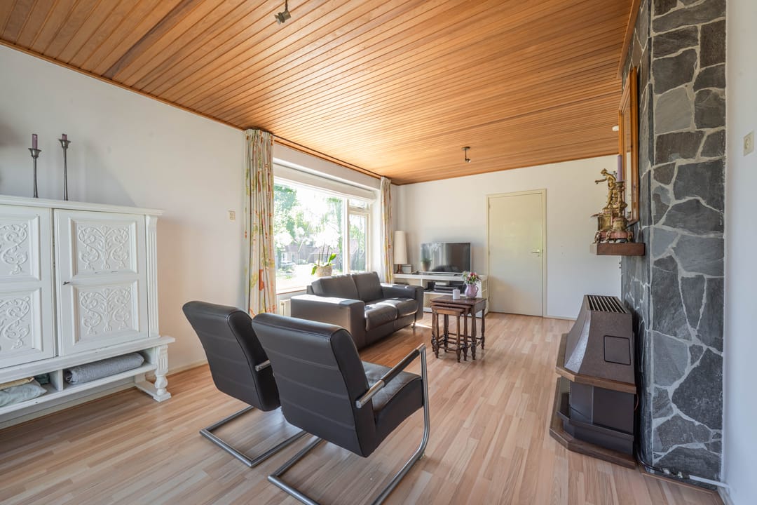 Charming detached home with near park-like garden near the Waal river in Dreumel — 32