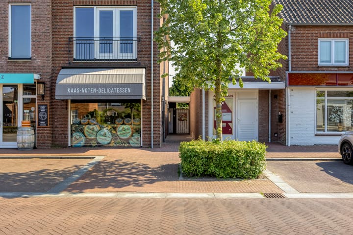Photo 4 of Schutsboomstraat 13