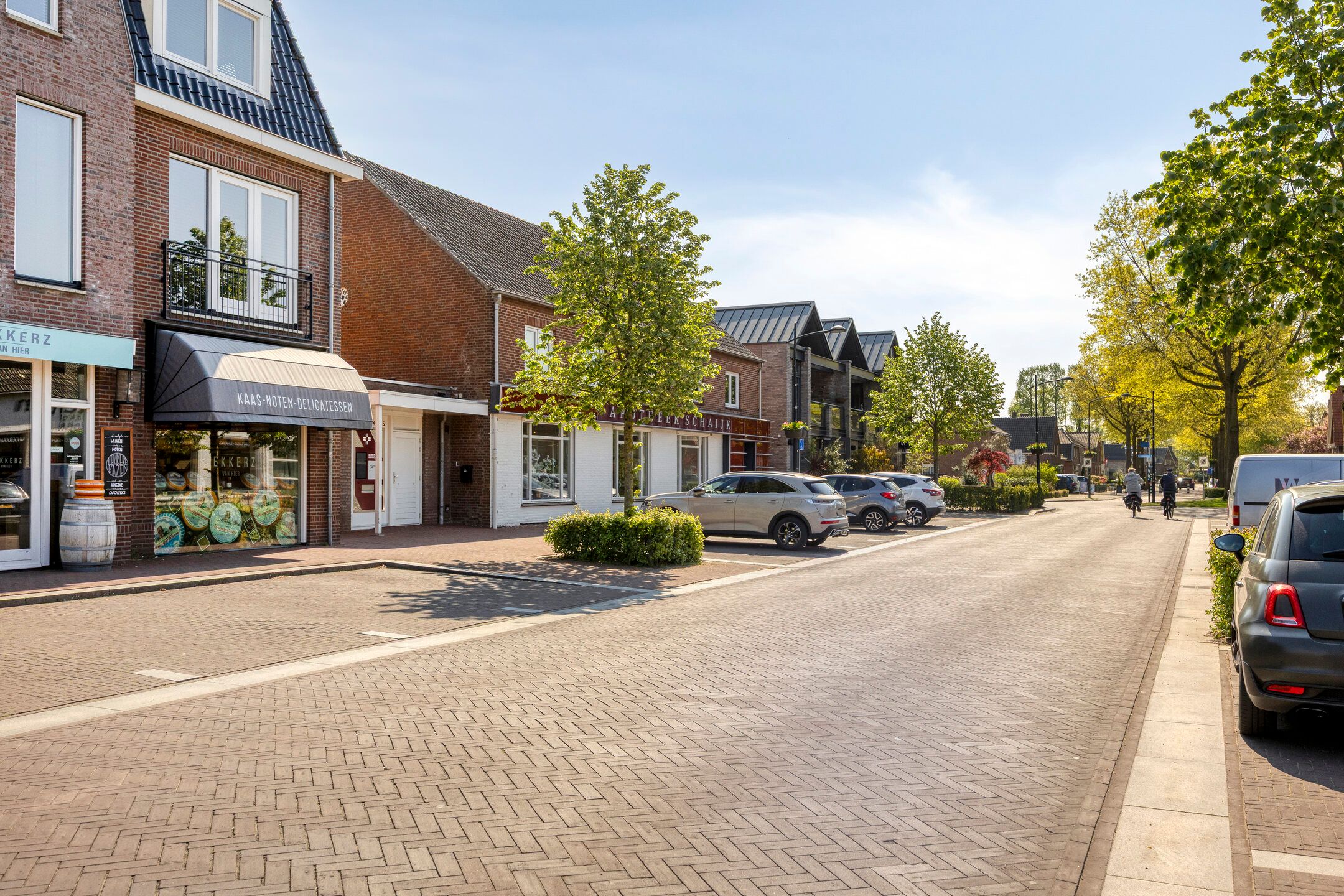 Photo 51 of Schutsboomstraat 13