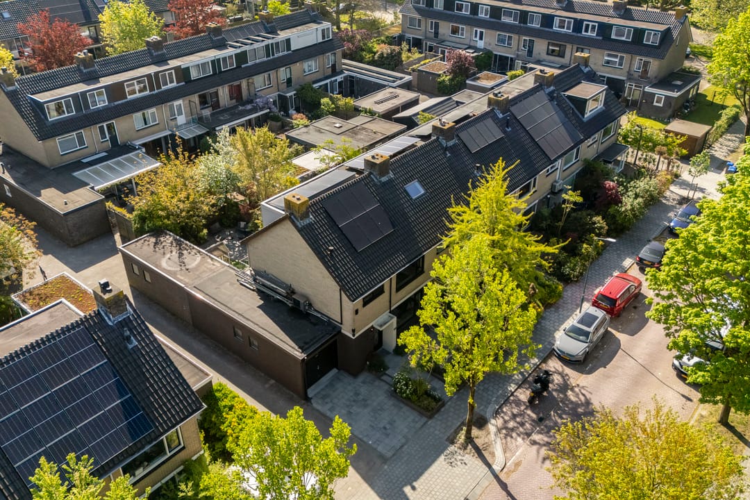 Sustainable Corner Home with 7 Rooms on Green Marelaan — 56