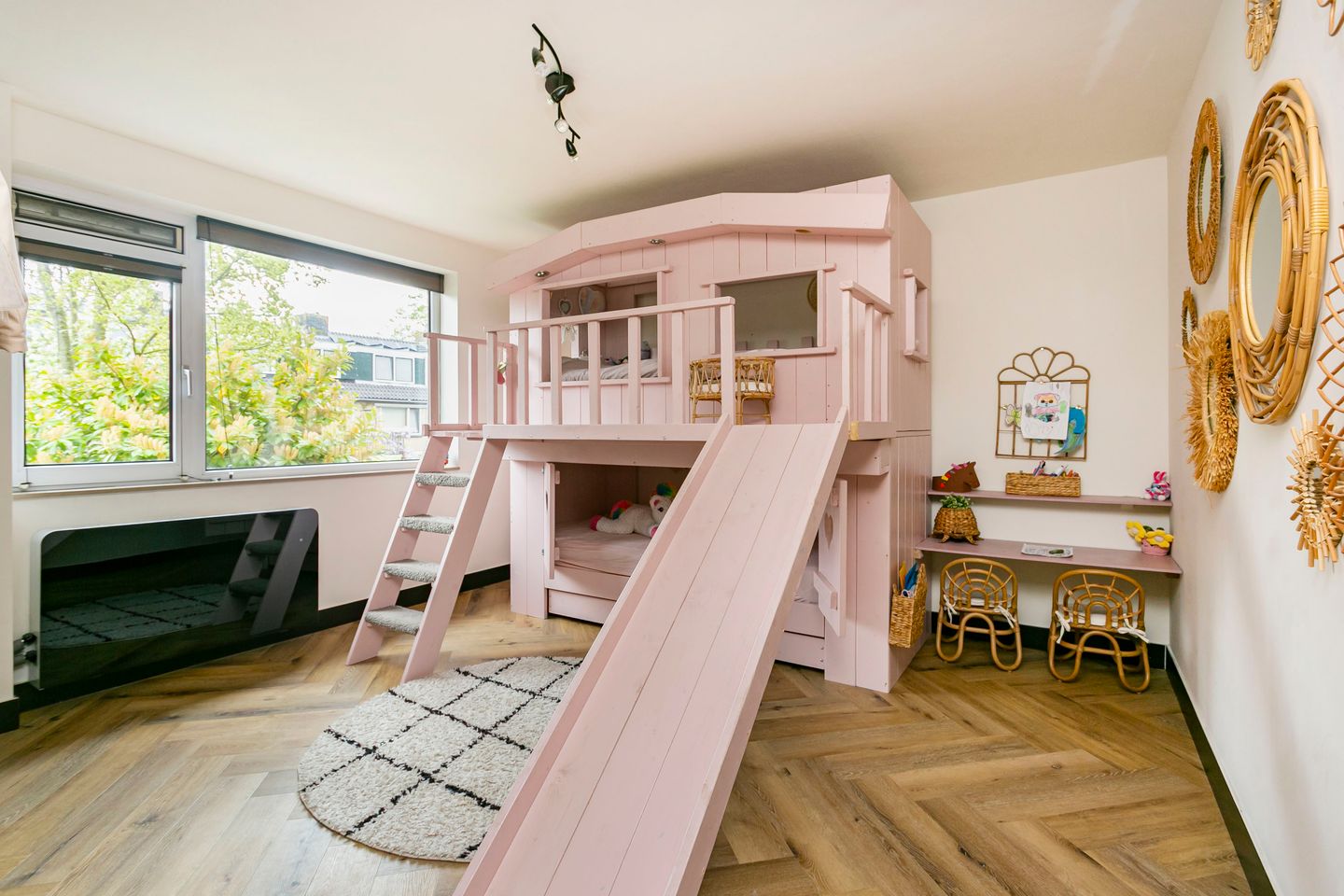 Sustainable Corner Home with 7 Rooms on Green Marelaan — 35