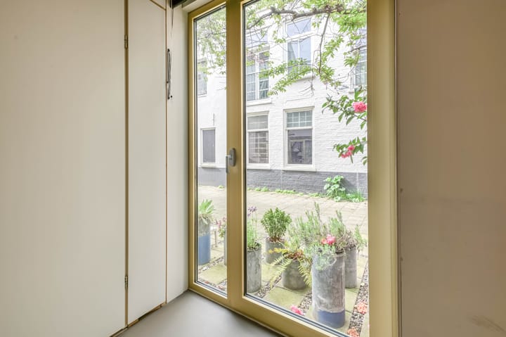 Appartement te koop: Westeinde 143, 'S-Gravenhage