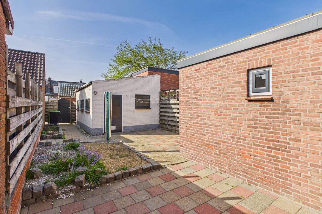 Photo 22 of Te Waterstraat 3