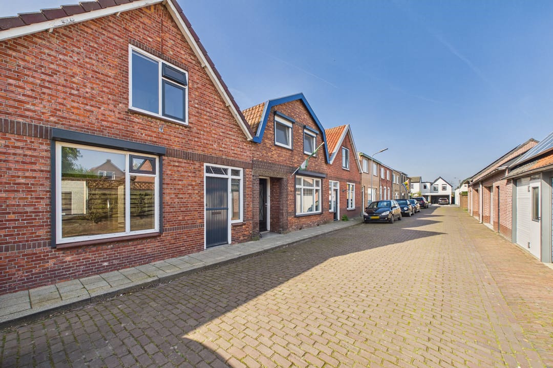 Photo 28 of Te Waterstraat 3
