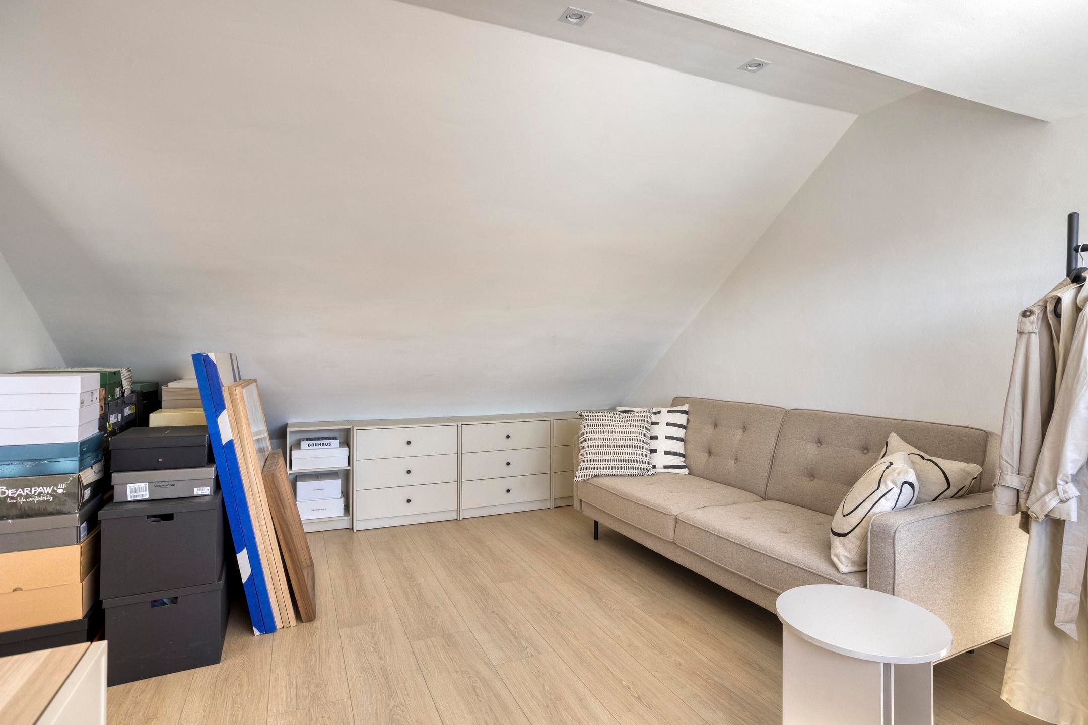 Turn-Key Semi-Detached Family Home in Sought-After Mierlo Location — 36