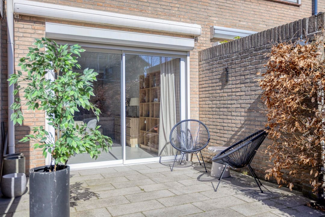 Turn-Key Semi-Detached Family Home in Sought-After Mierlo Location — 37