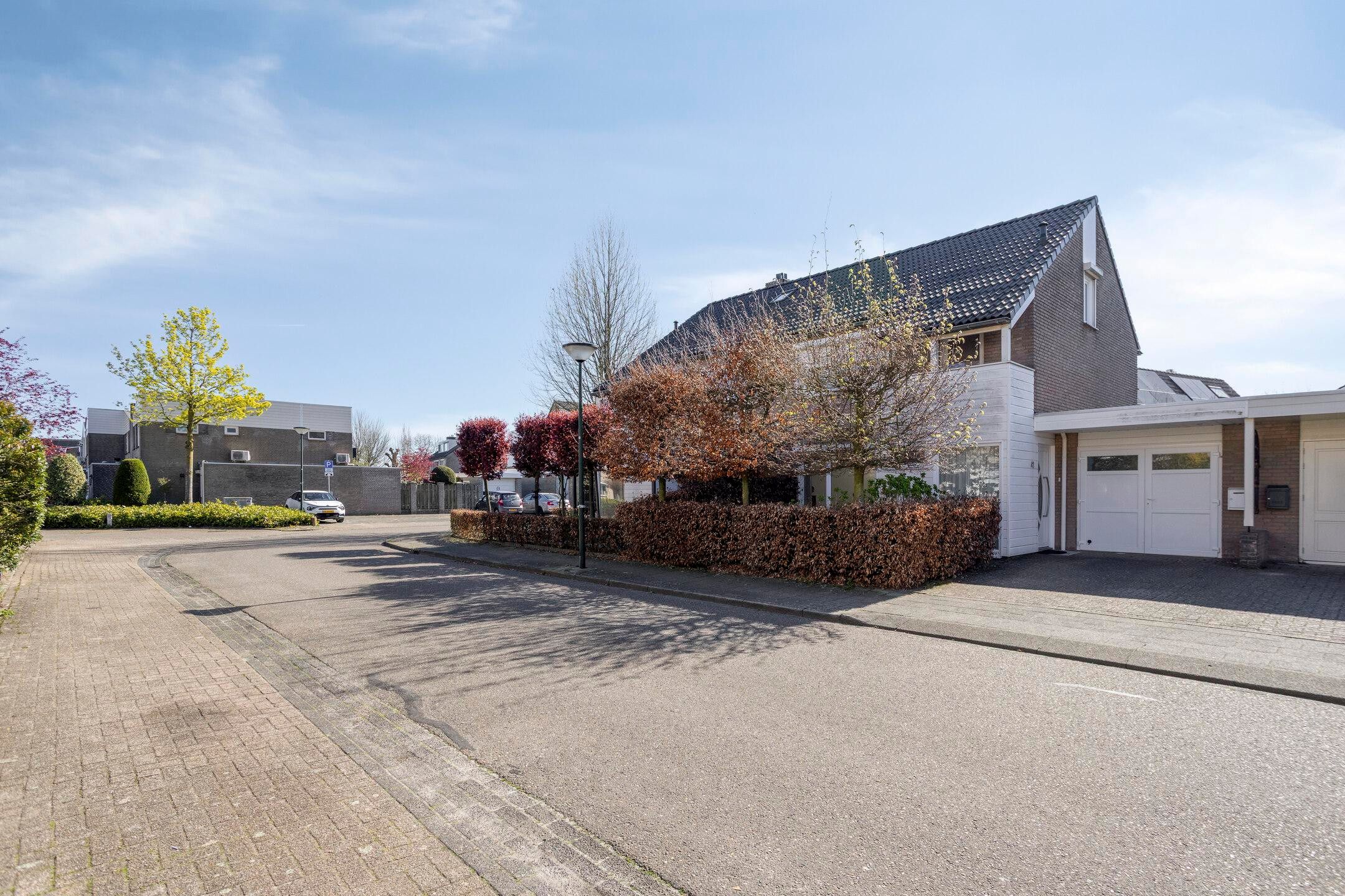 Turn-Key Semi-Detached Family Home in Sought-After Mierlo Location — 42