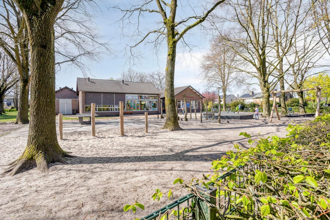Turn-Key Semi-Detached Family Home in Sought-After Mierlo Location — 41